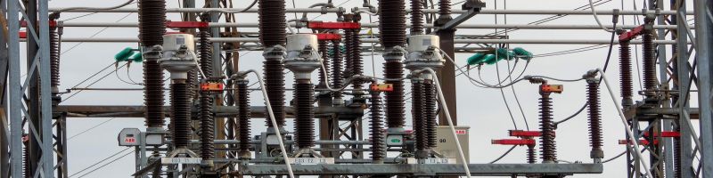 Hier liegt Spannung in der Luft - Amazon, Billfinger, Generac, Power Metallic Mines